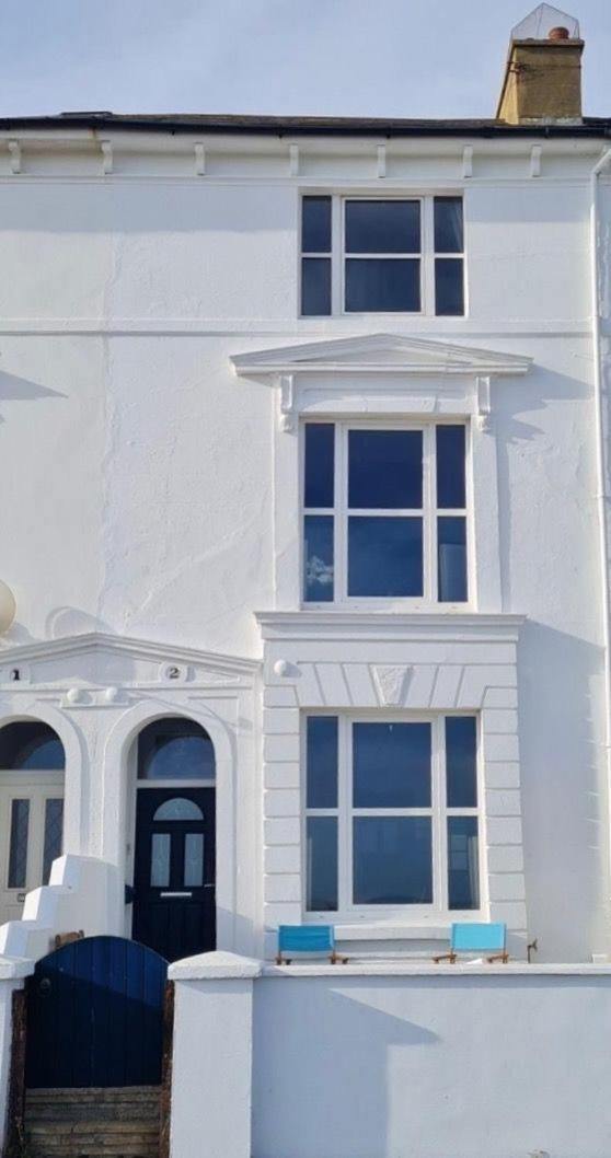 Beach View, 4 Bedroom House Opposite The Sea! Sleeps 10 Sandgate Exteriör bild